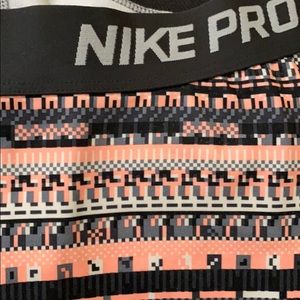 Nike leggings